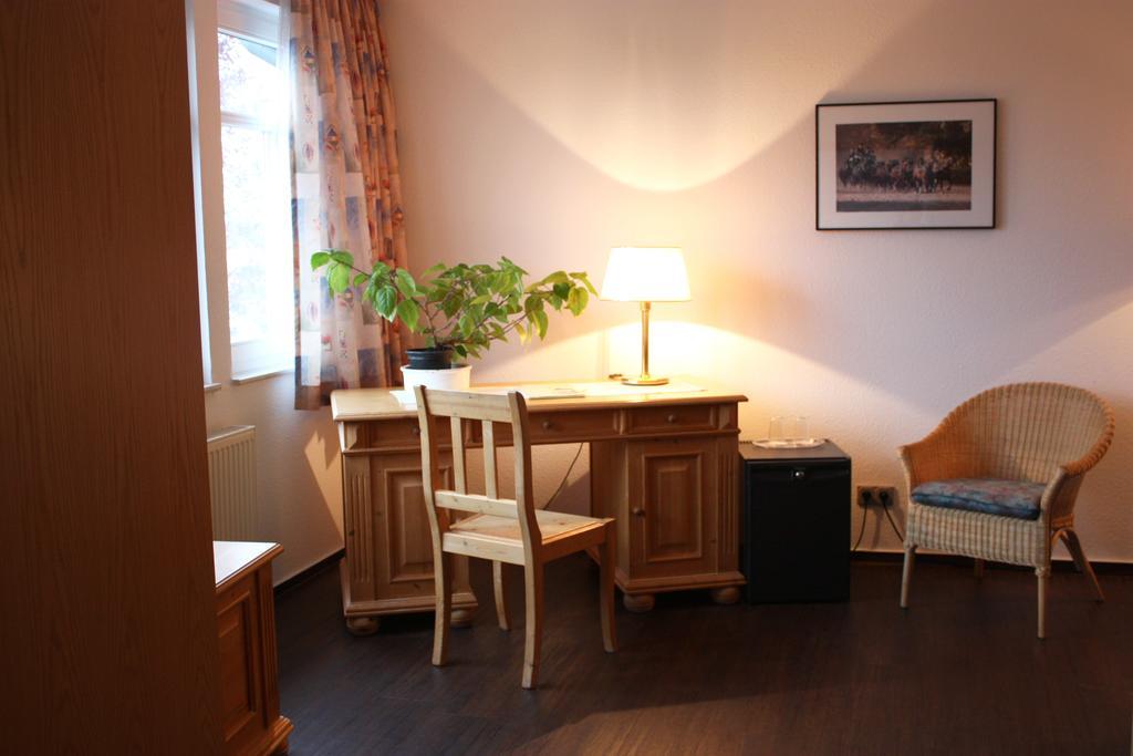 Ostseehotel Kluetzer Winkel Hohen Schoenberg ภายนอก รูปภาพ