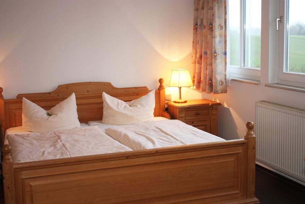 Ostseehotel Kluetzer Winkel Hohen Schoenberg ภายนอก รูปภาพ