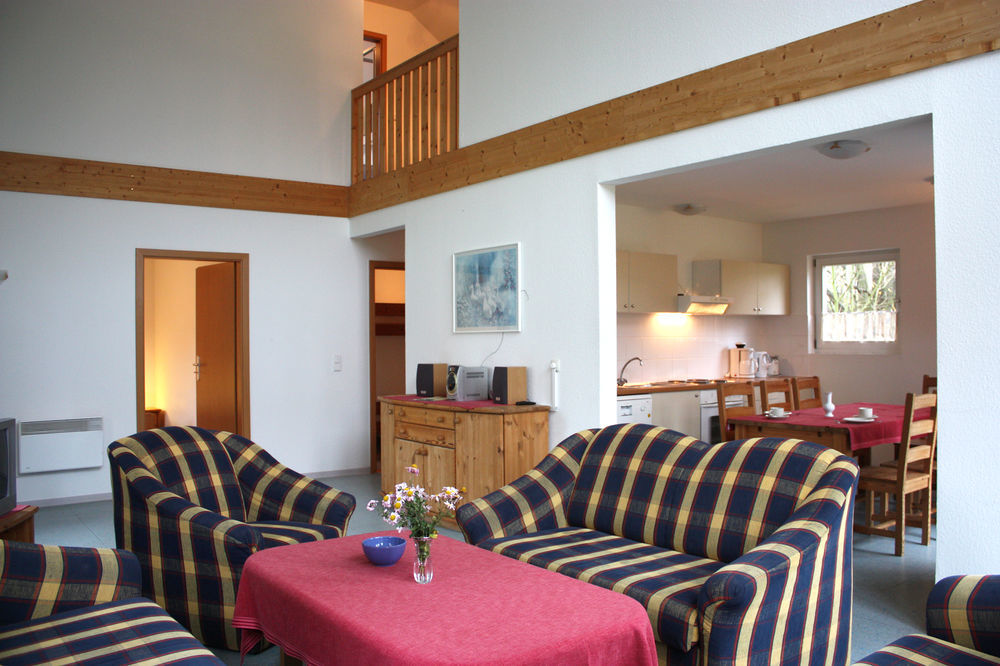 Ostseehotel Kluetzer Winkel Hohen Schoenberg ภายนอก รูปภาพ