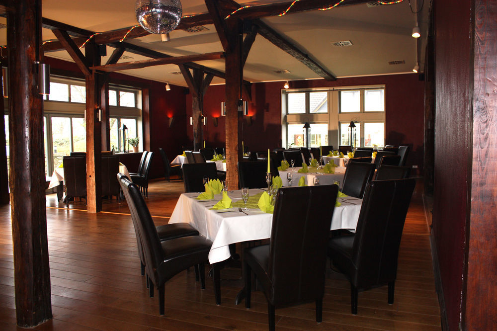 Ostseehotel Kluetzer Winkel Hohen Schoenberg ภายนอก รูปภาพ